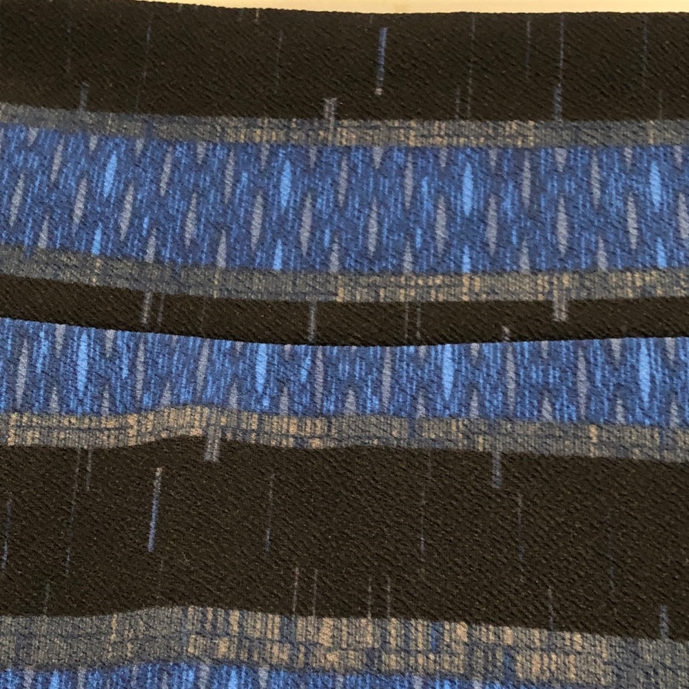 Elegant Black and Blue Striped Skirt - Picture 3 of 10